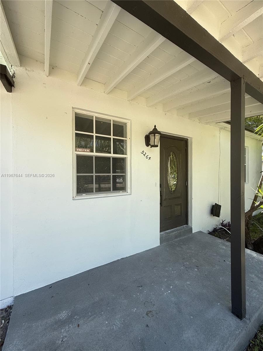 5264 NE 15th Ave, Pompano Beach FL 33064
