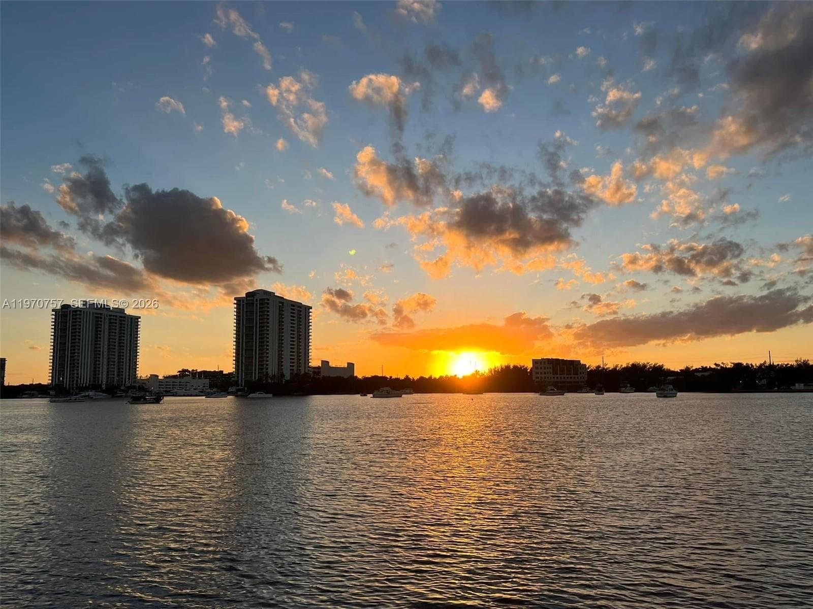 2910 Point East Dr # M511, Aventura FL 33160