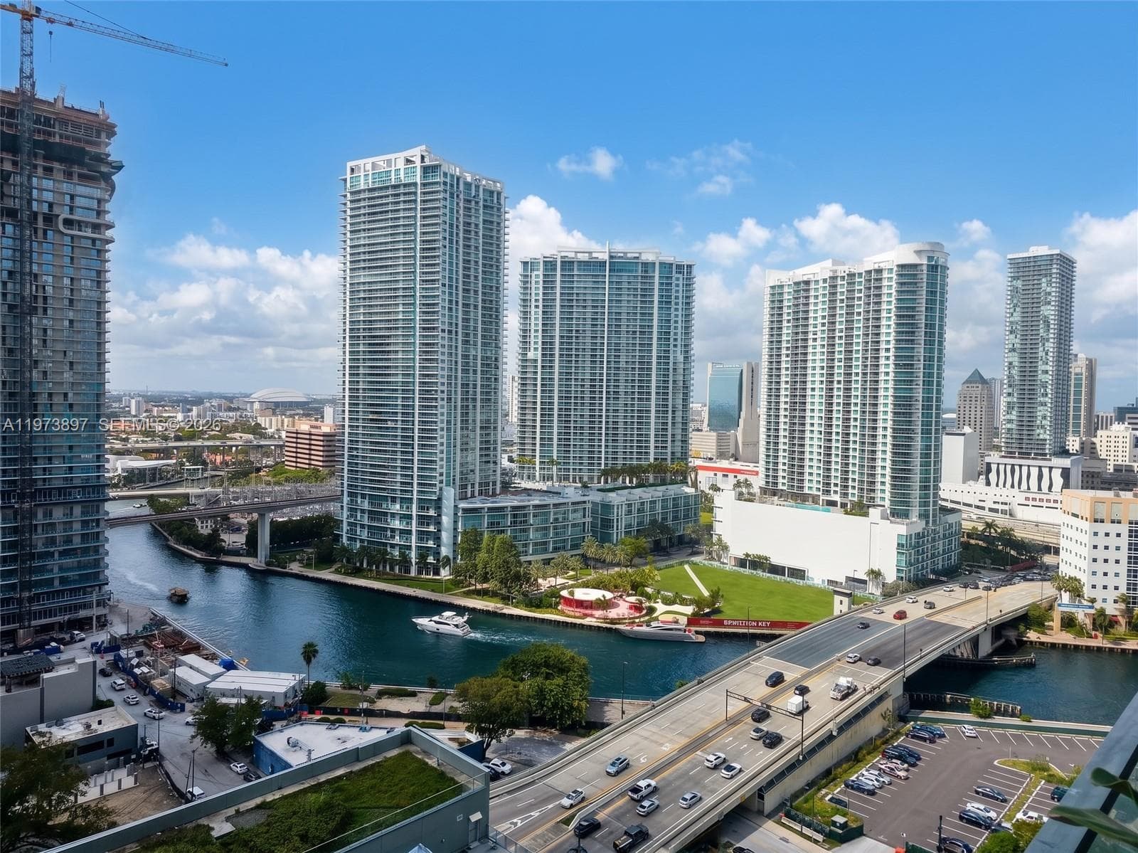68 SE 6th St # 1806, Miami FL 33131