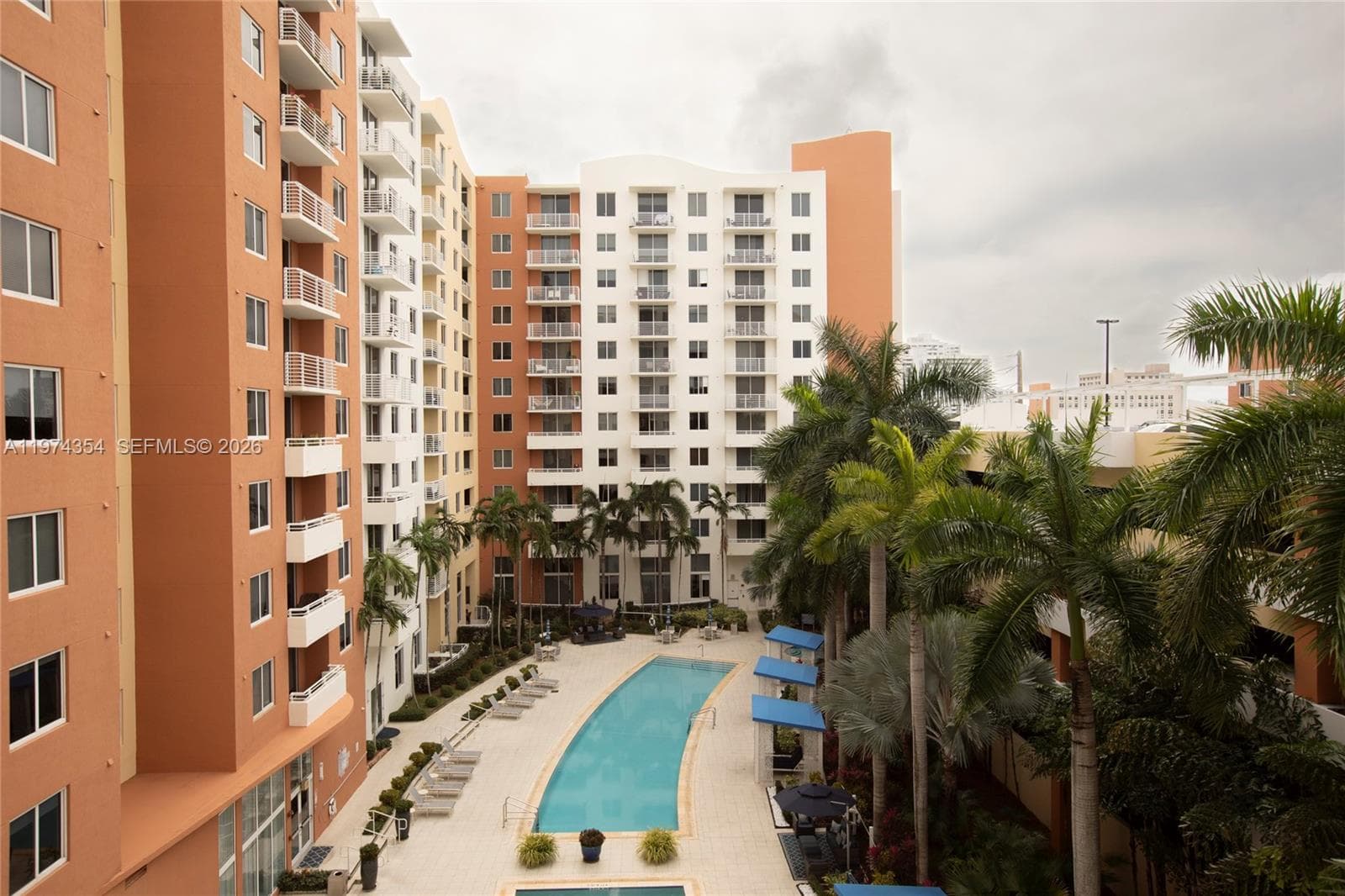 18800 NE 29th Ave # PH15, Aventura FL 33180