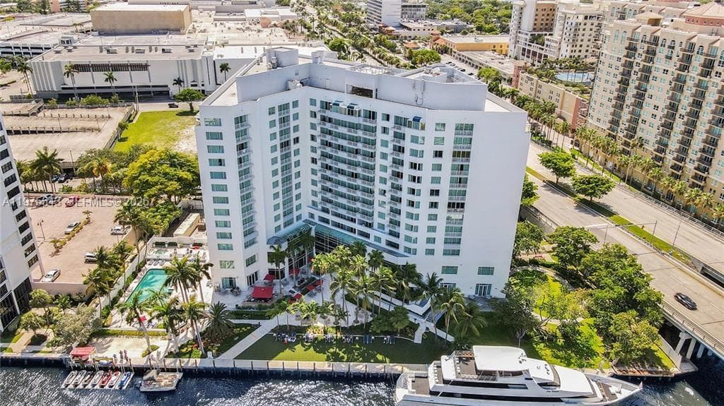 2670 E Sunrise Blvd # 1402, Fort Lauderdale FL 33304