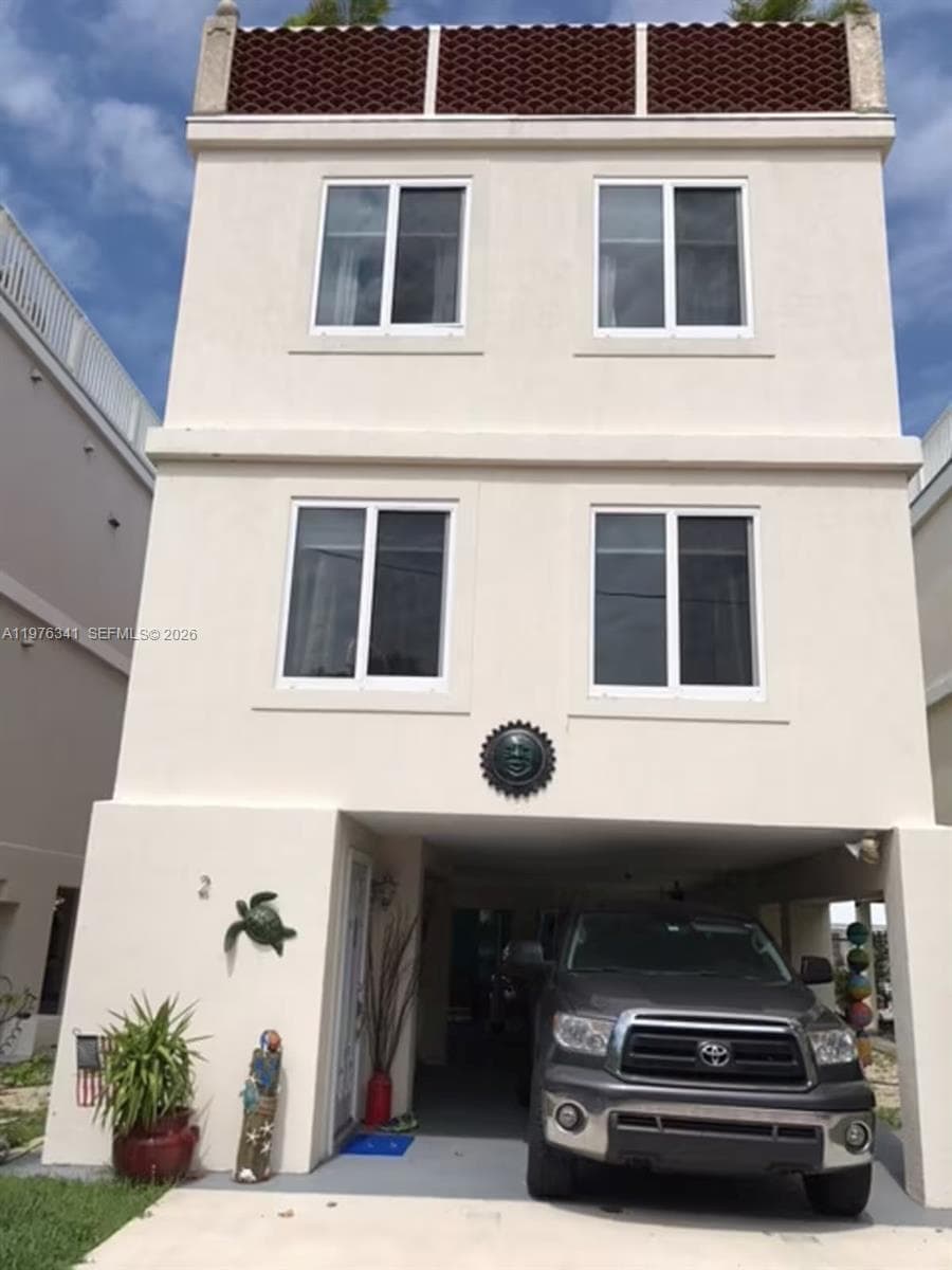 12400 Overseas Hwy, Marathon FL 33050