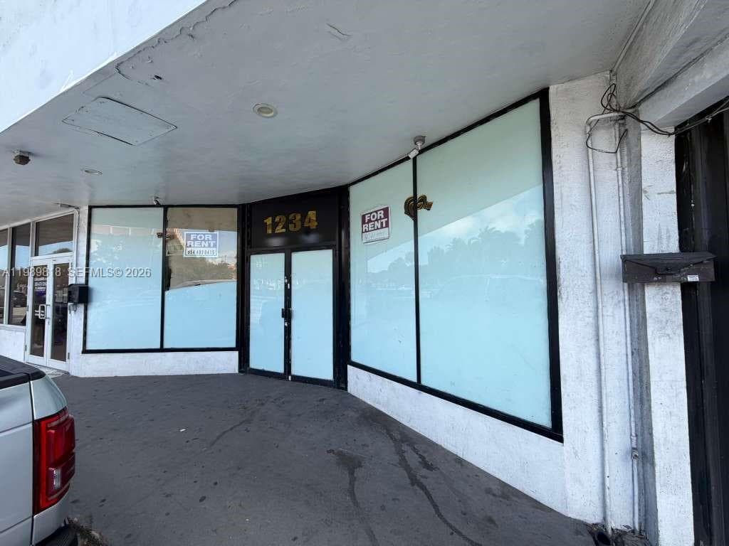 1234 NE 164 ST, North Miami Beach FL 33162