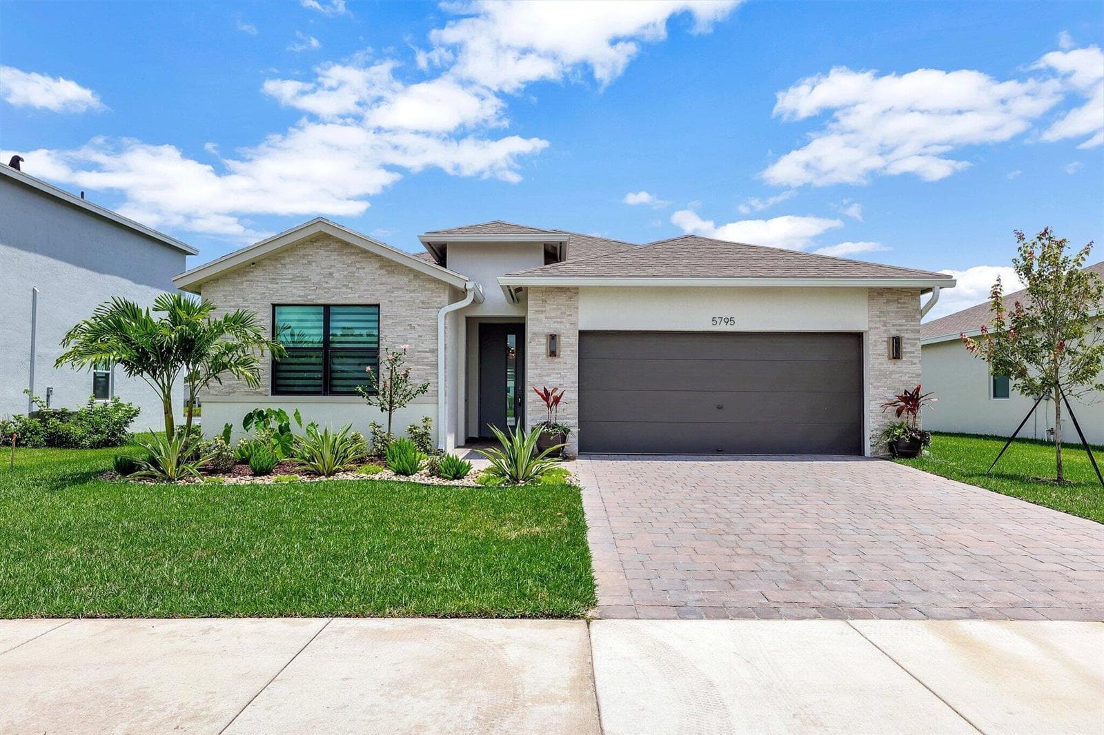 5795 SE Sky Blue Circle, Stuart FL 34997
