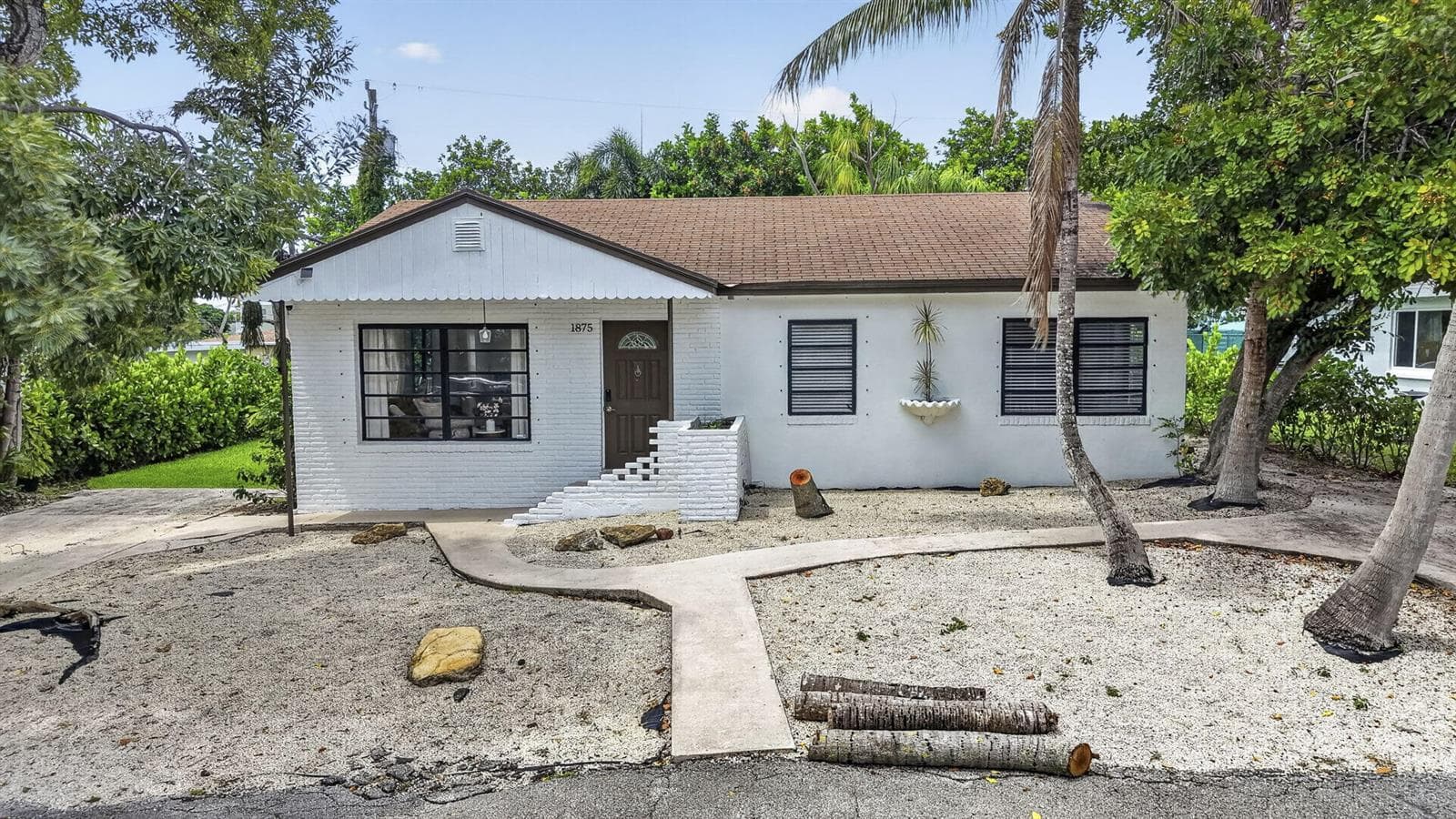 1875 Ridge Road, Juno Beach FL 33408