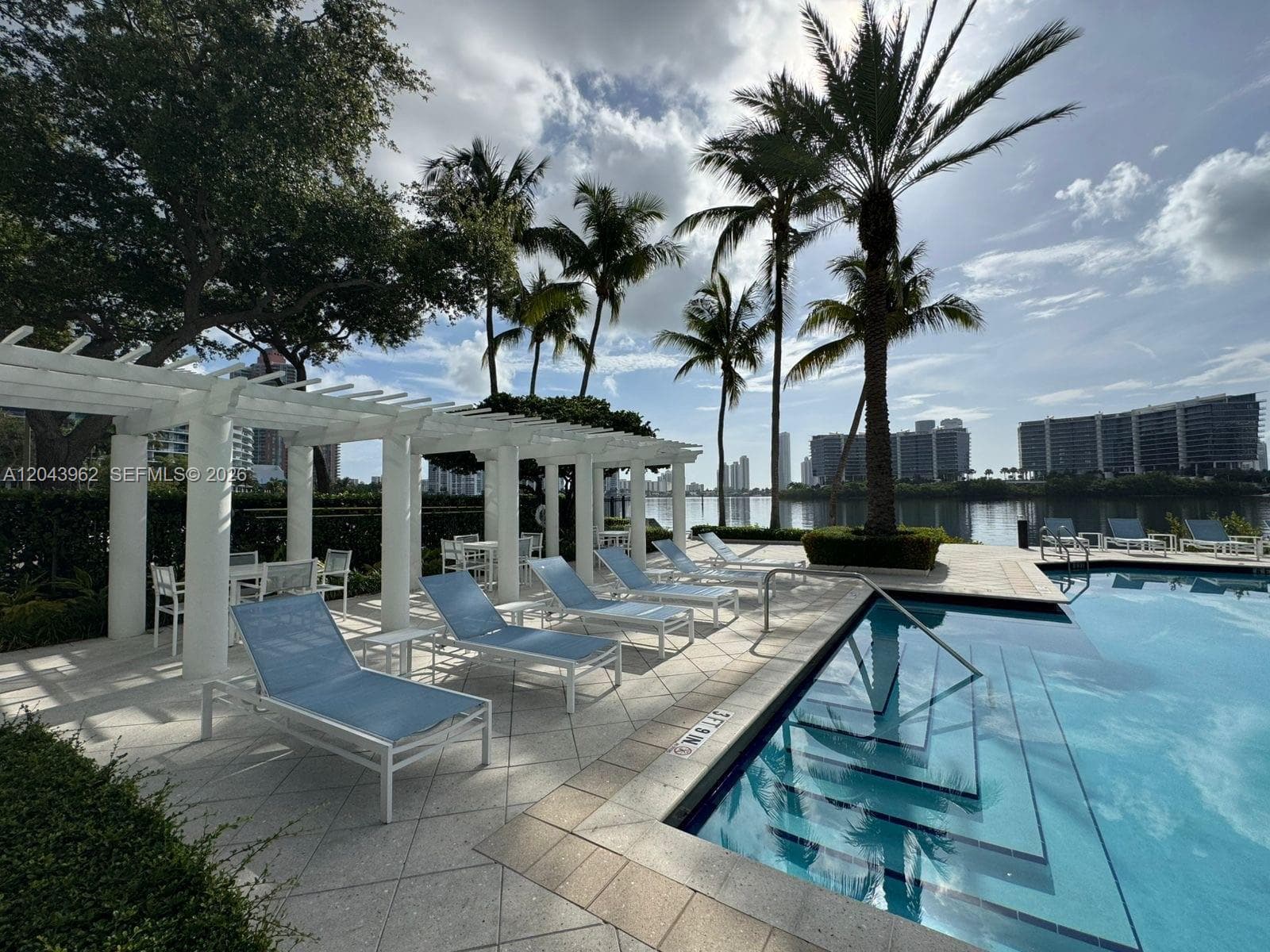 3235 NE 184th St # 11103, Aventura FL 33160