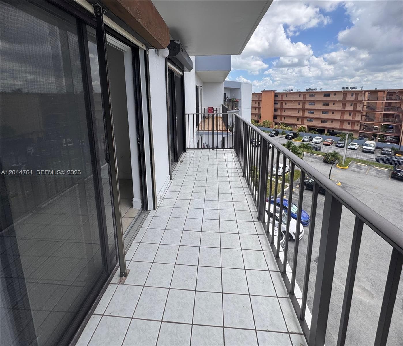 1820 W 53rd St # 517, Hialeah FL 33012