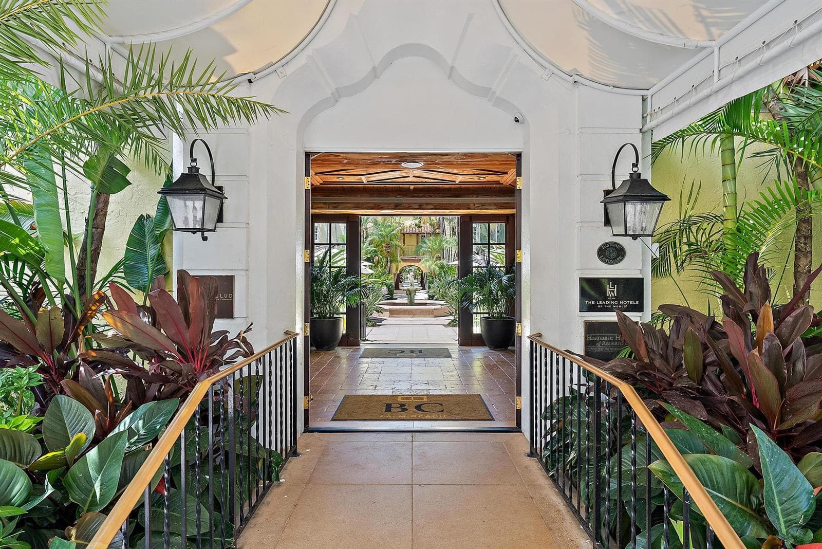 301 Australian Avenue # 301, Palm Beach FL 33480