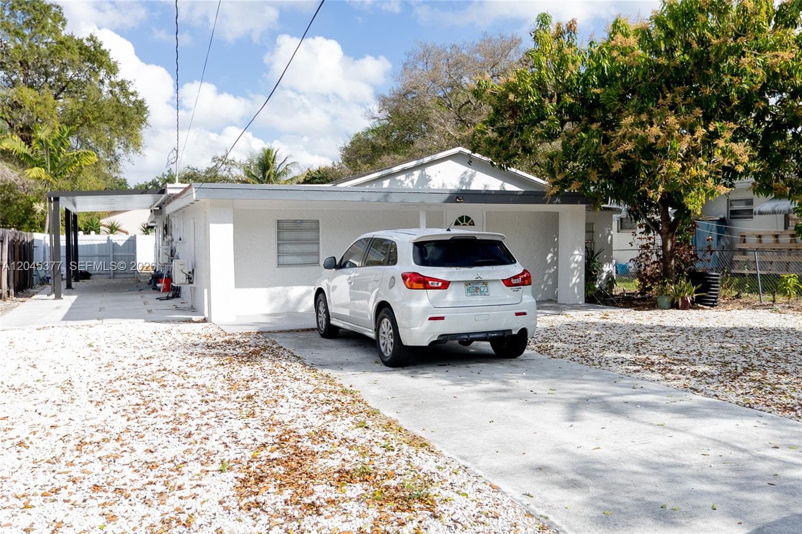 5803 Buchanan St, Hollywood FL 33021