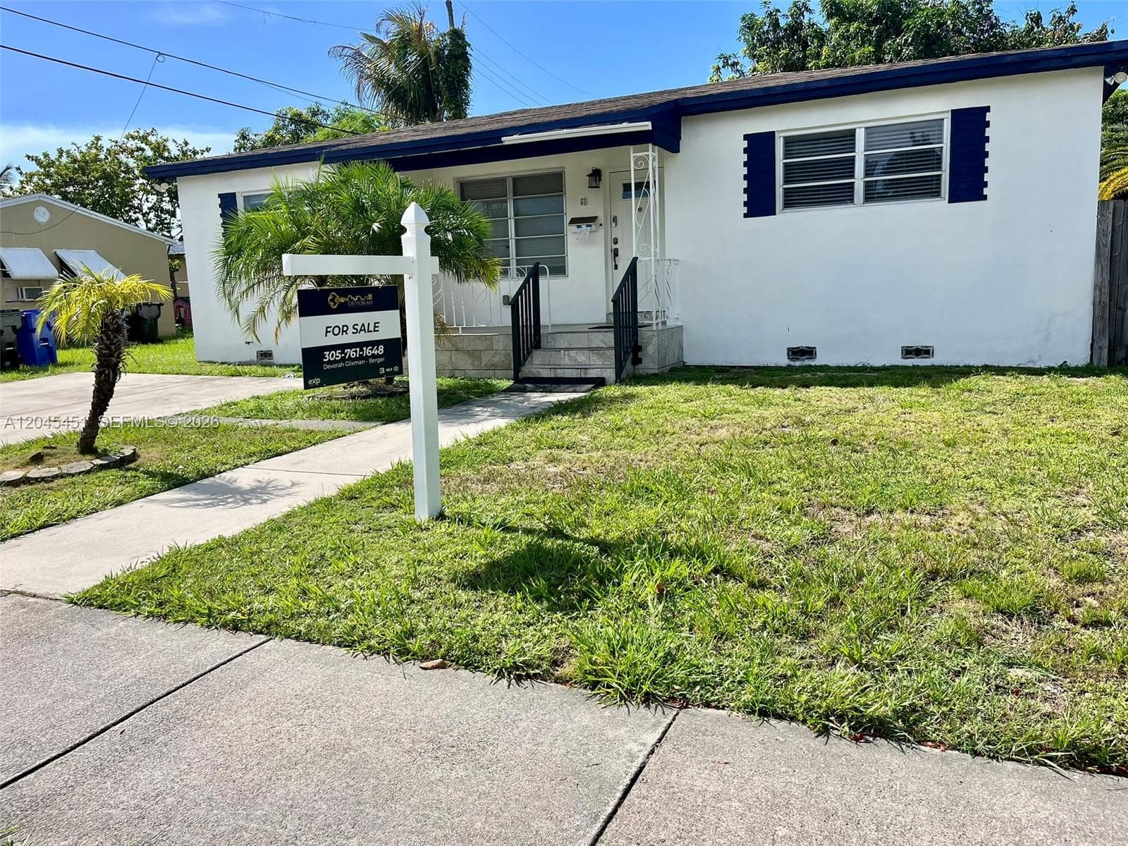 611 NE 171st St, North Miami Beach FL 33162
