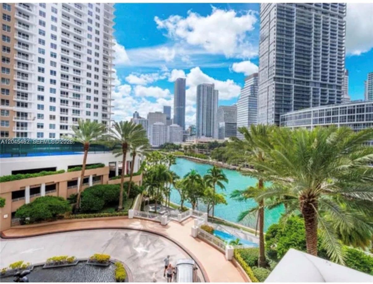 901 Brickell Key Blvd # 702, Miami FL 33131