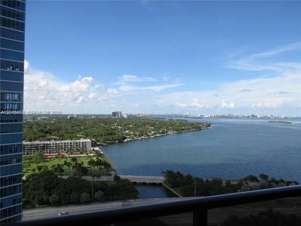 600 NE 36 St # PH22, Miami, FL 33137