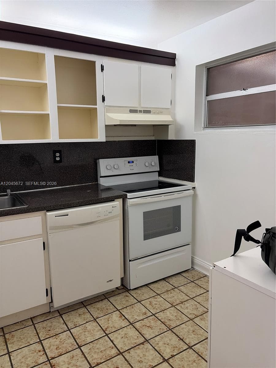1150 Collins Ave # 404, Miami Beach, FL 33139