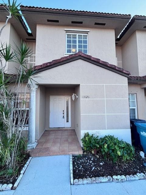 13726 SW 171st Ln, Miami, FL 33177