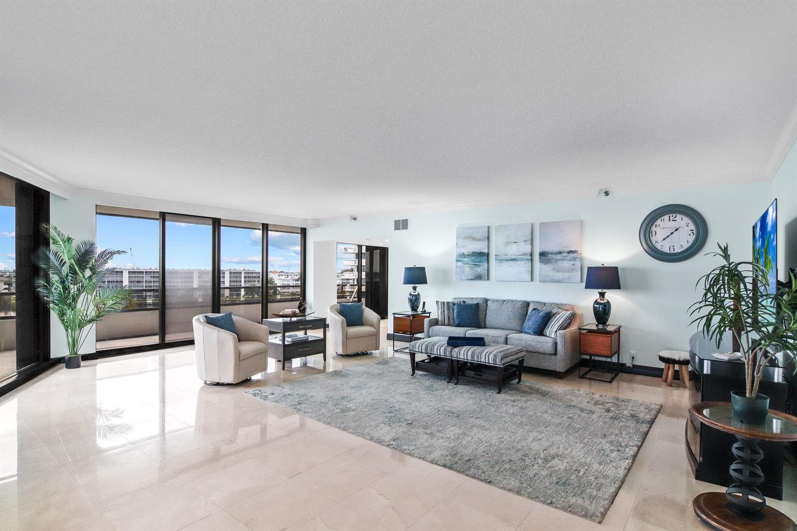 100 Lakeshore Drive # 458, North Palm Beach FL 33408