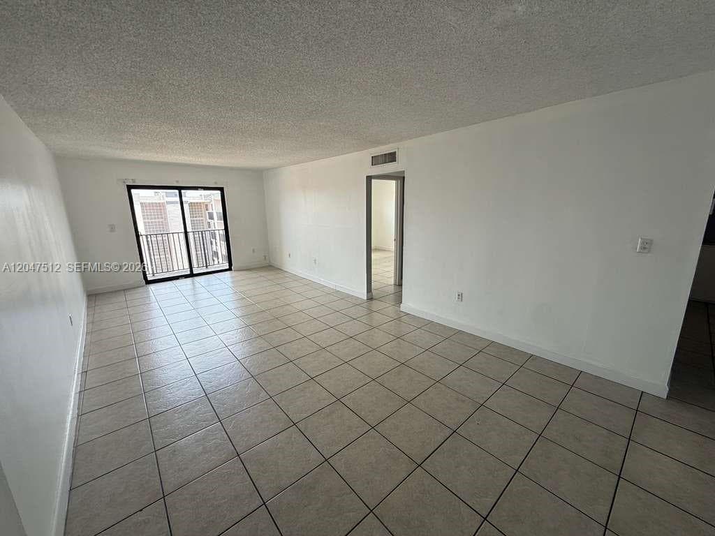 6950 W 6th Ave # 509, Hialeah FL 33014