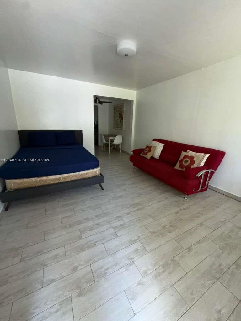 1600 Pennsylvania Ave # 7, Miami Beach, FL 33139