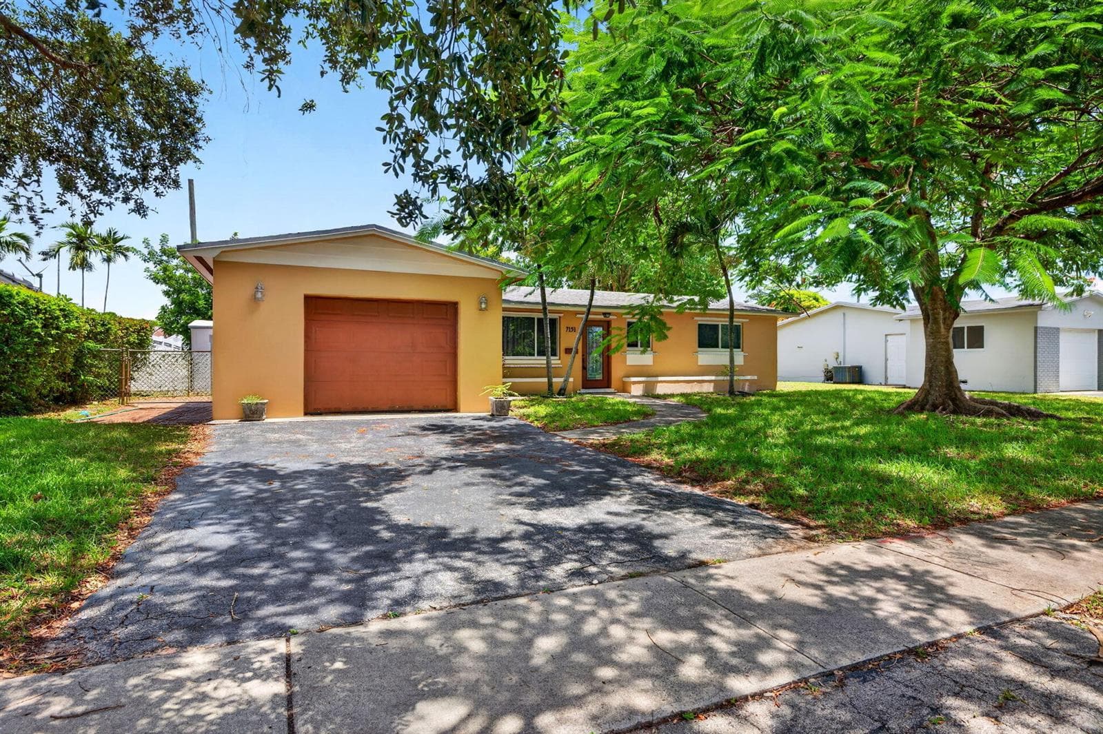 7151 SW 5th Court, Pembroke Pines FL 33023