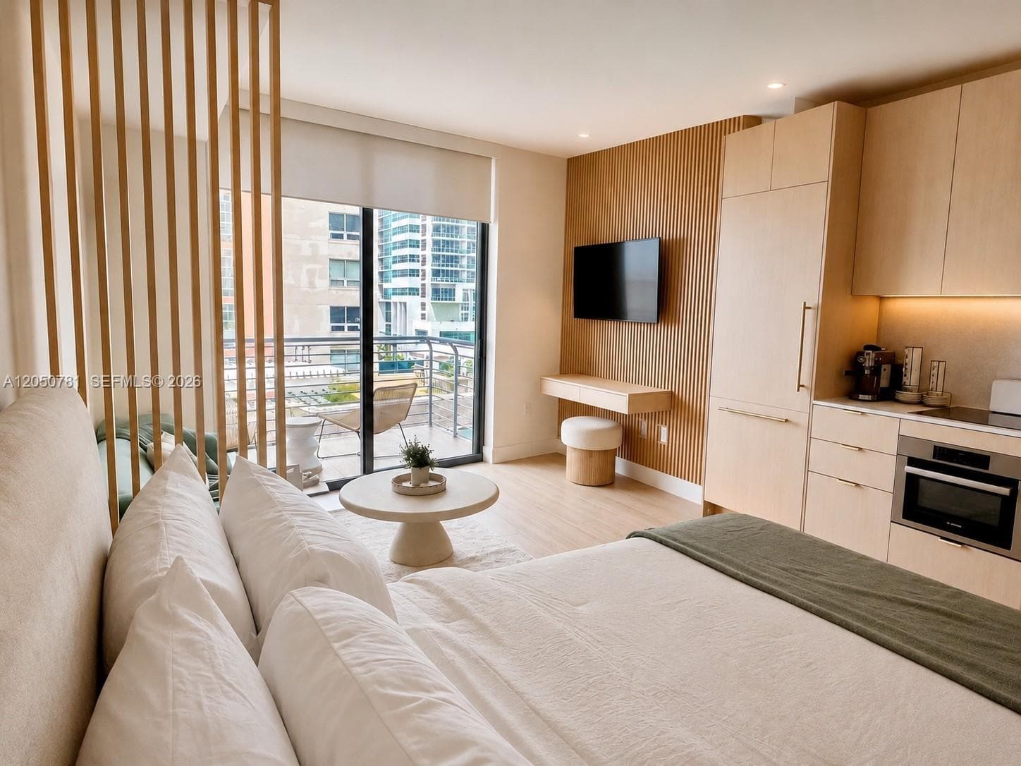 90 NE 32 # 713, Miami, FL 33137