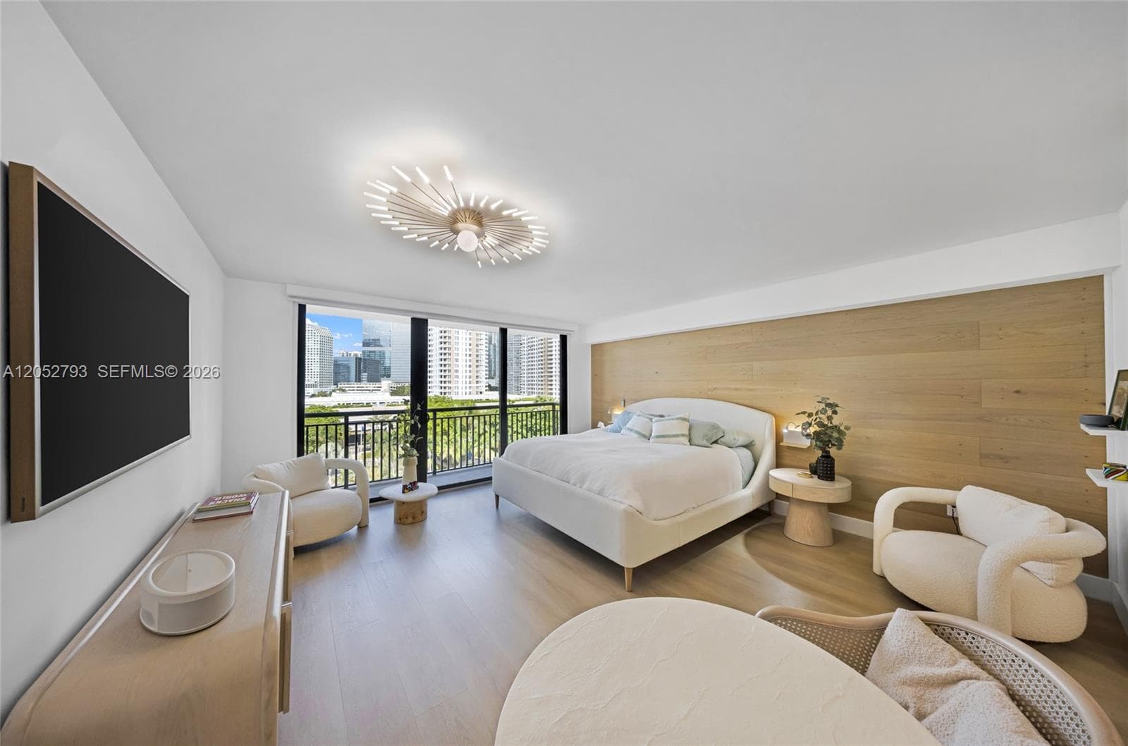 540 Brickell Key Dr # 809, Miami, FL 33131