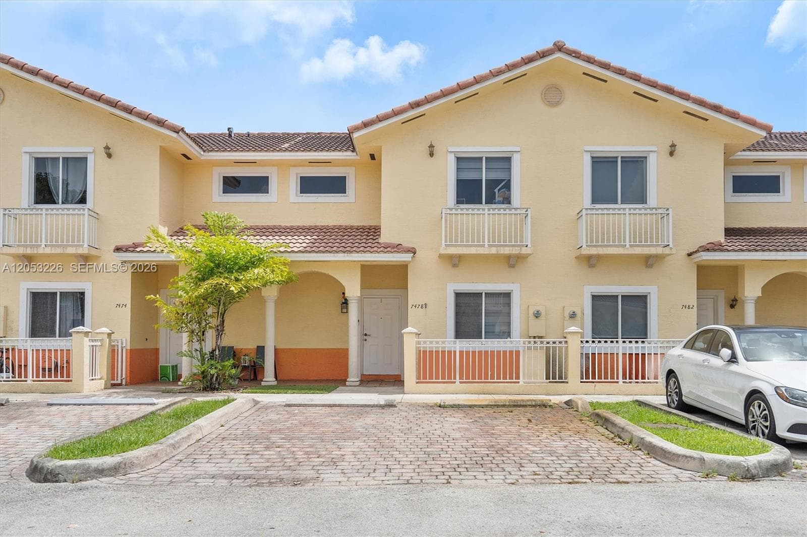 7478 NW 180th Ter, Hialeah FL 33015