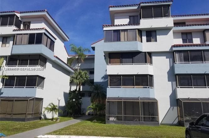 8255 SW 152nd Av # E-403, Unincorporated Dade County FL 33193