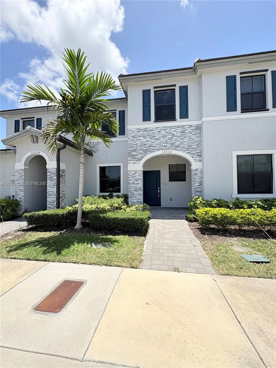 13232 SW 287 TER # ., Homestead FL 33033