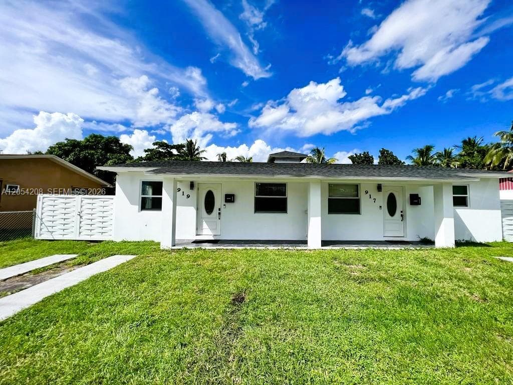 917 NW 103rd St # 917, Miami, FL 33150
