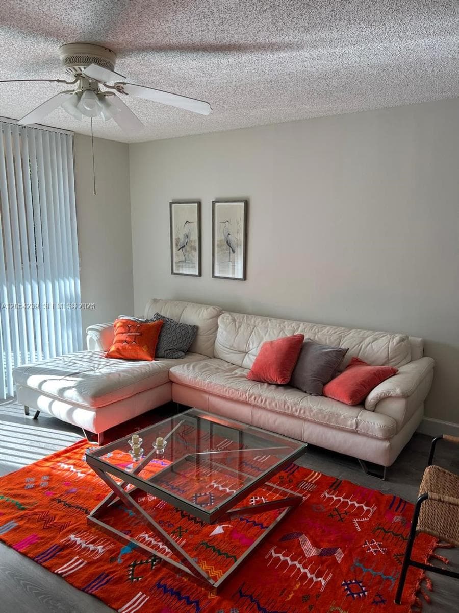 19901 E Country Club Dr # 2207, Aventura FL 33180