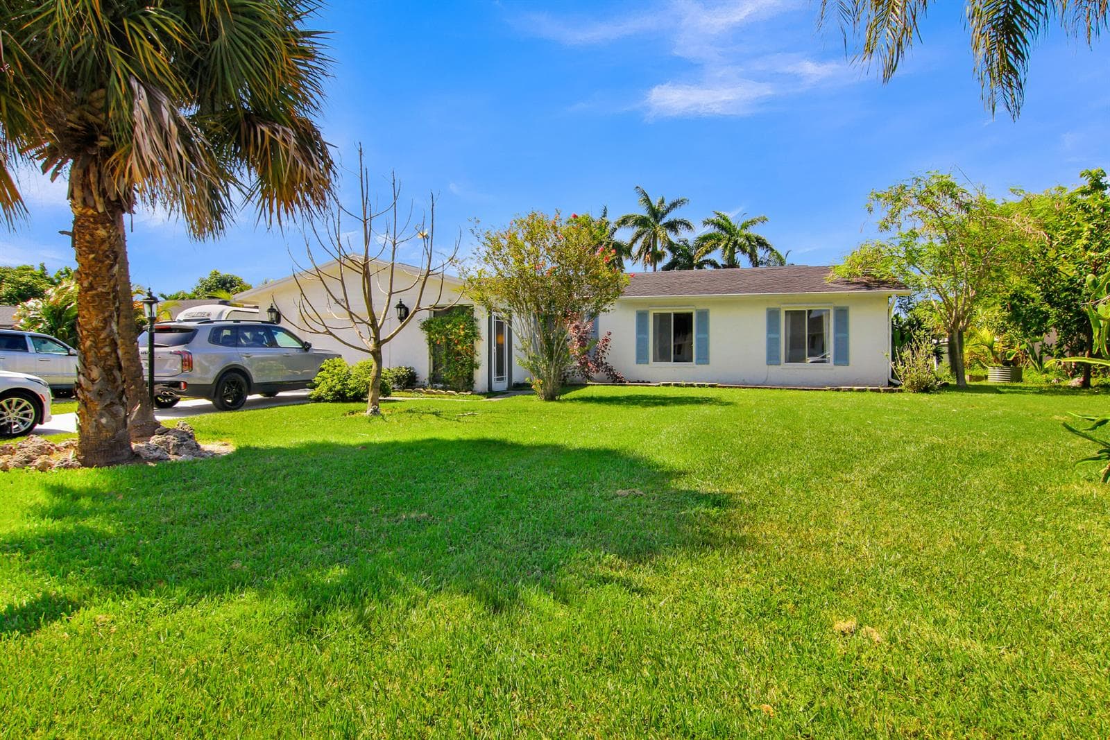 3079 Indian Trail, Lake Worth FL 33462