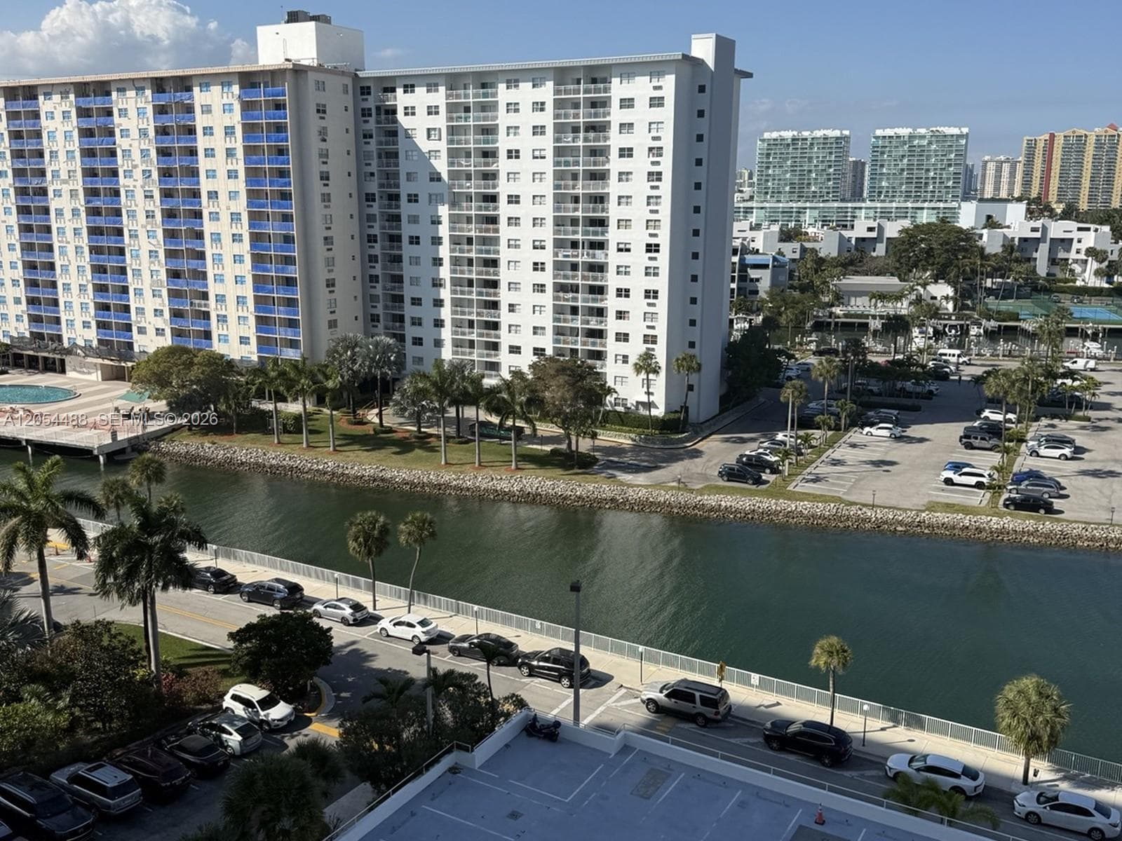 500 Bayview Dr # 1031, Sunny Isles Beach FL 33160