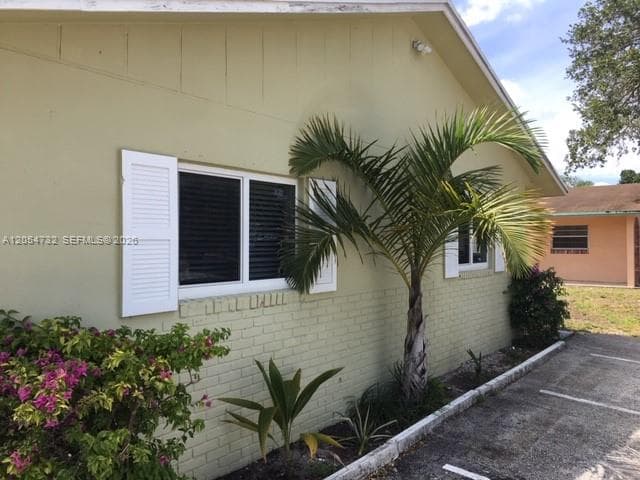 2407 SW 42nd Ave # B, Fort Lauderdale FL 33317