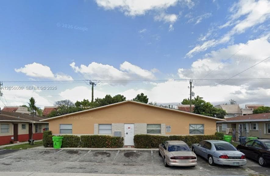 1860 NW 58 Ter # 2, Sunrise FL 33313