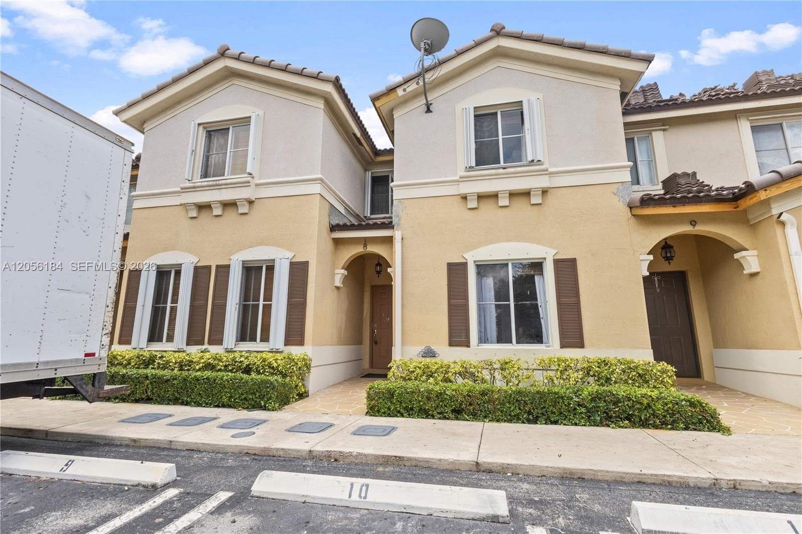 8862 W Flagler St # 8, Miami, FL 33174