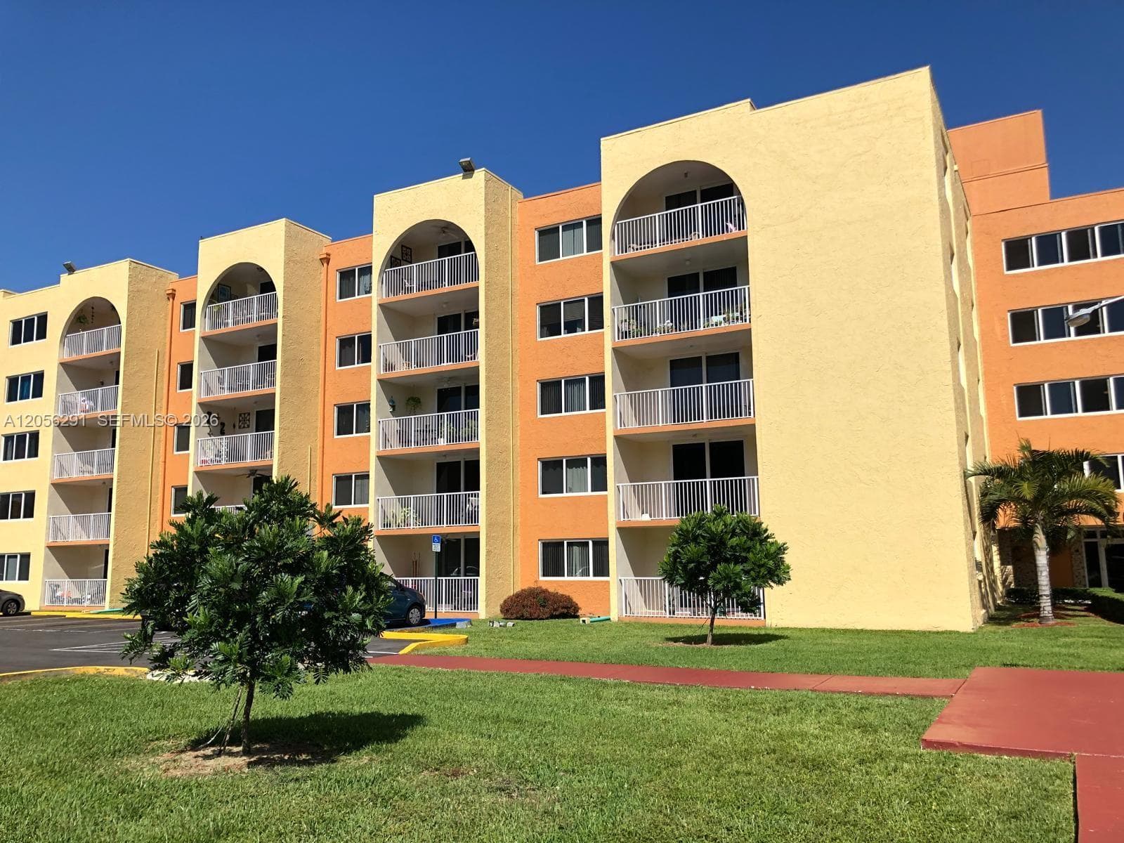 7010 NW 186th St # 5-303, Hialeah FL 33015