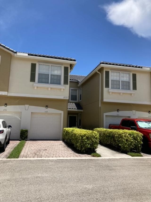 1571 SE HAMPSHIRE Way # 102, Stuart FL 34994