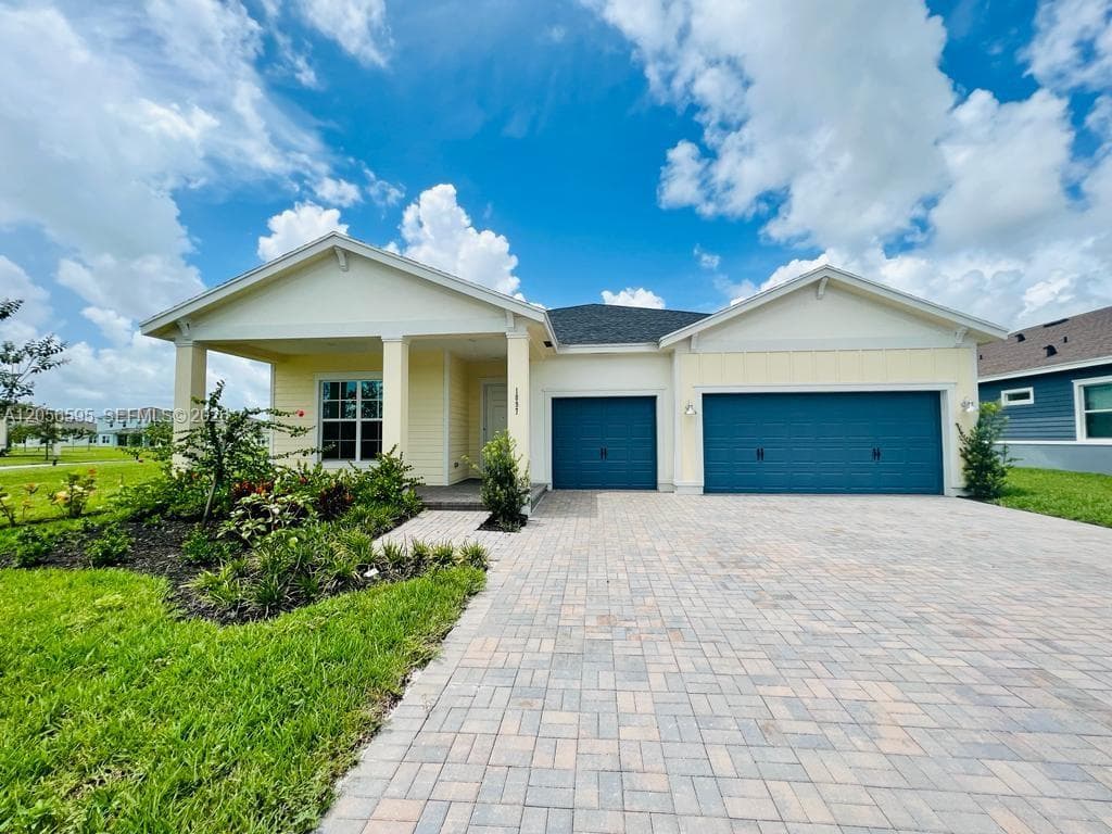 1097 Haywagon Trl # 1097, Loxahatchee FL 33470