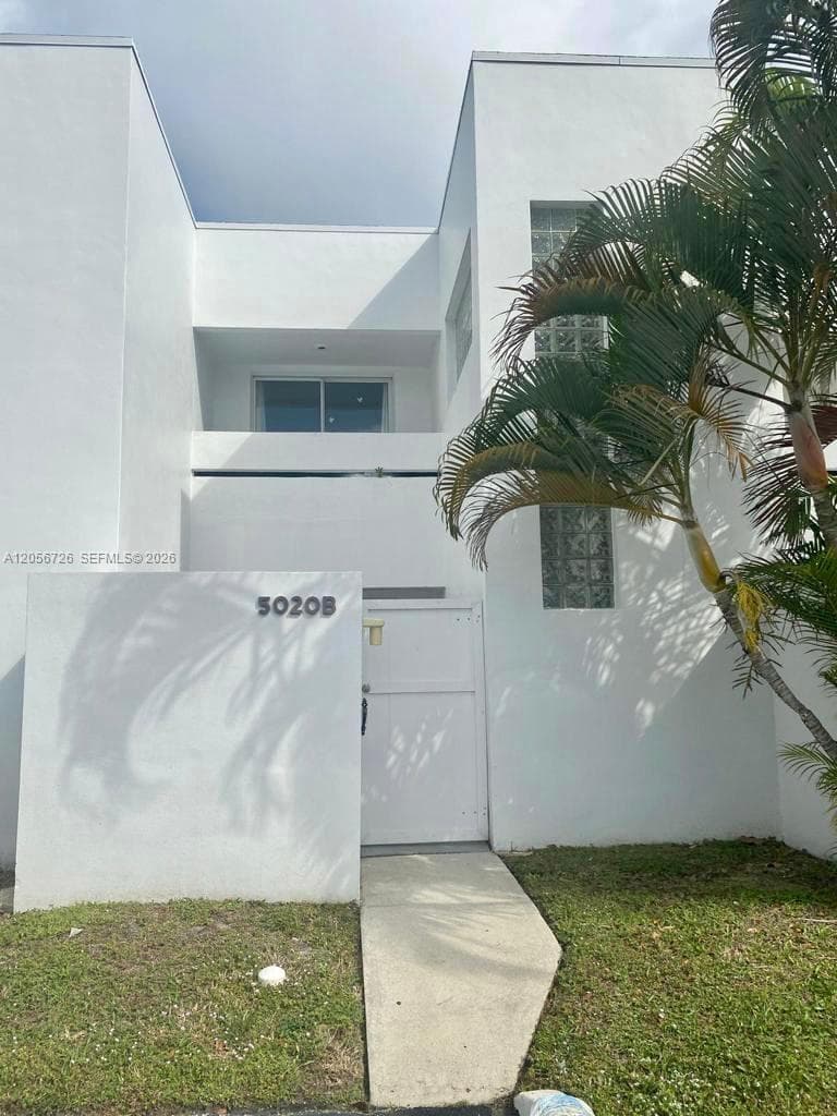 5020 Elmhurst Rd # B, West Palm Beach FL 33417