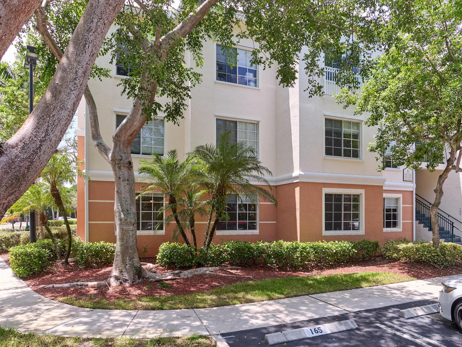 6101 Myrtlewood Circle W, Palm Beach Gardens FL 33418