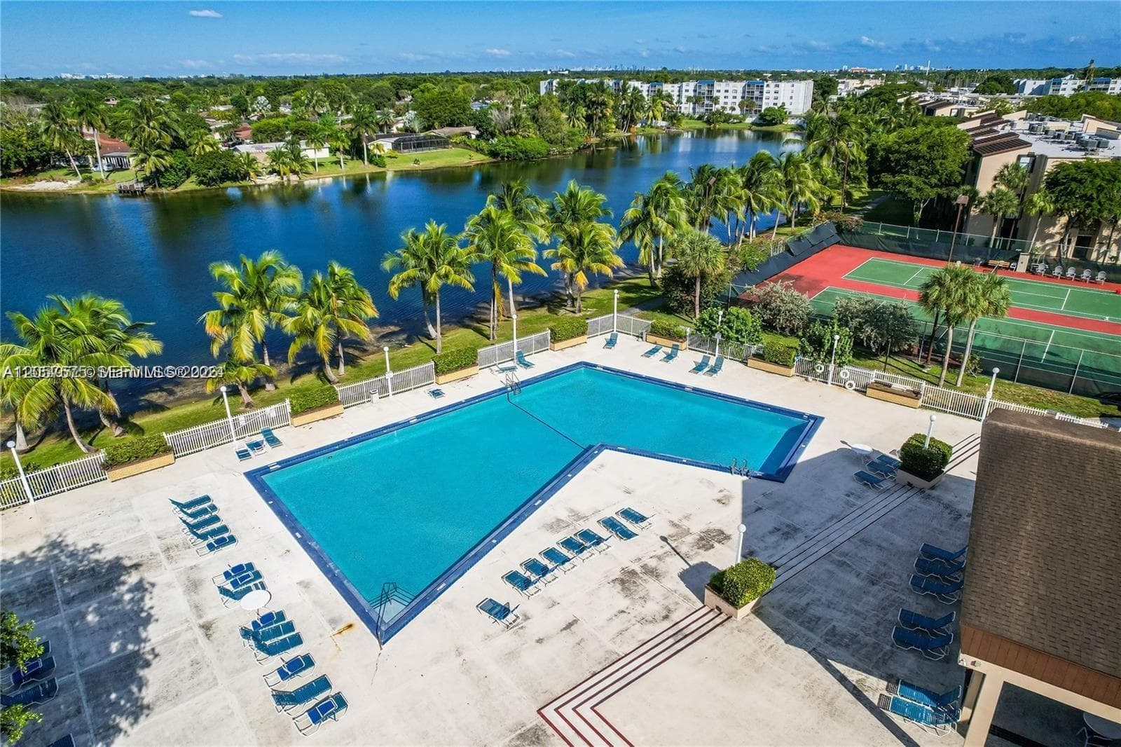 14221 N Kendall Dr # 110C, Miami, FL 33186