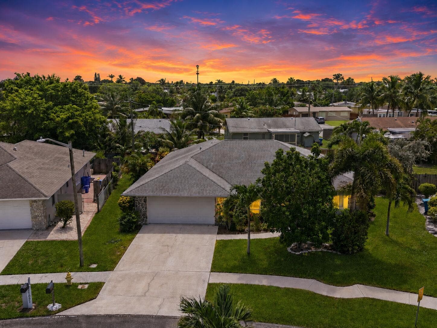 1081 Palama Way, Lantana FL 33462