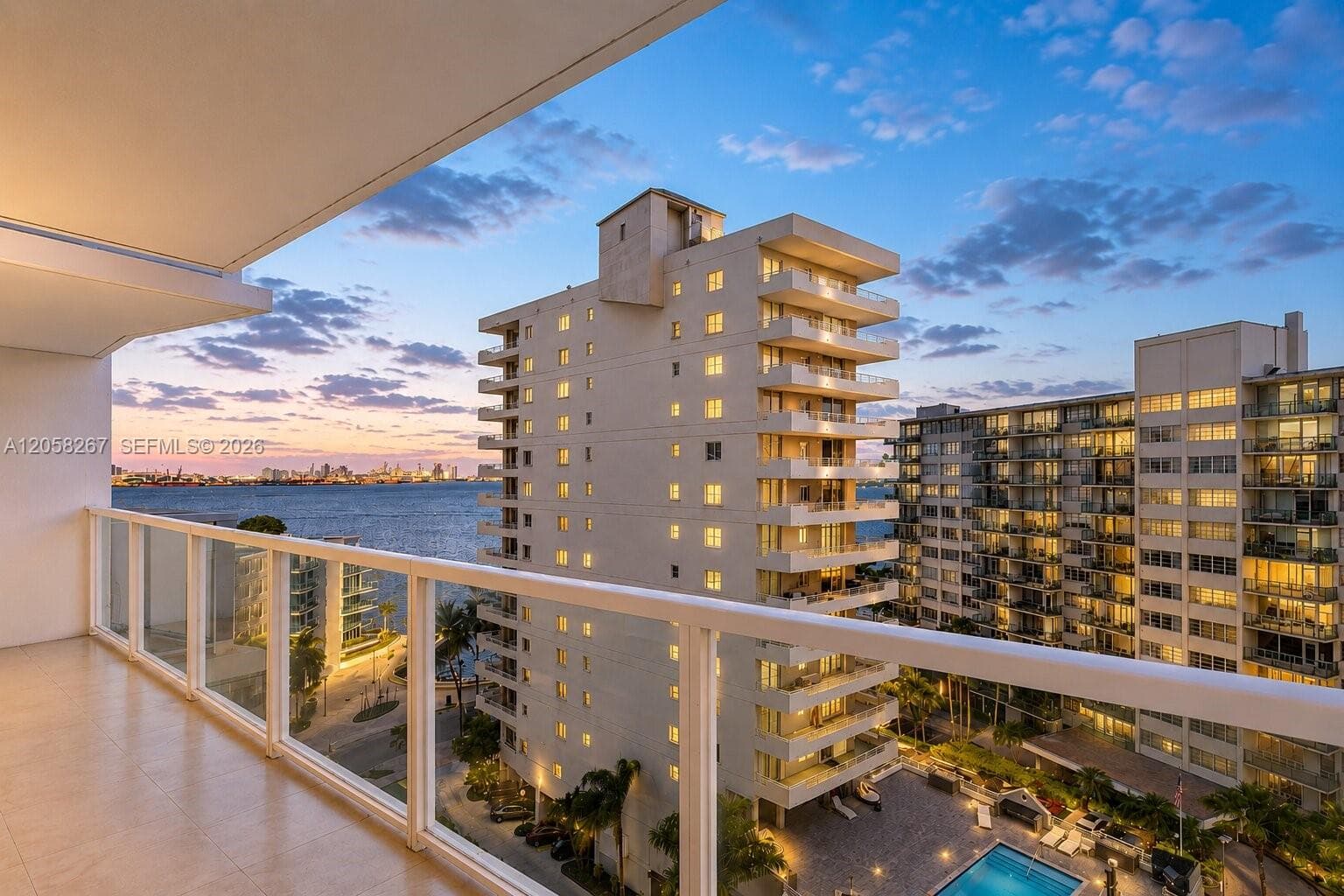 218 SE 14th St # 1203, Miami FL 33131