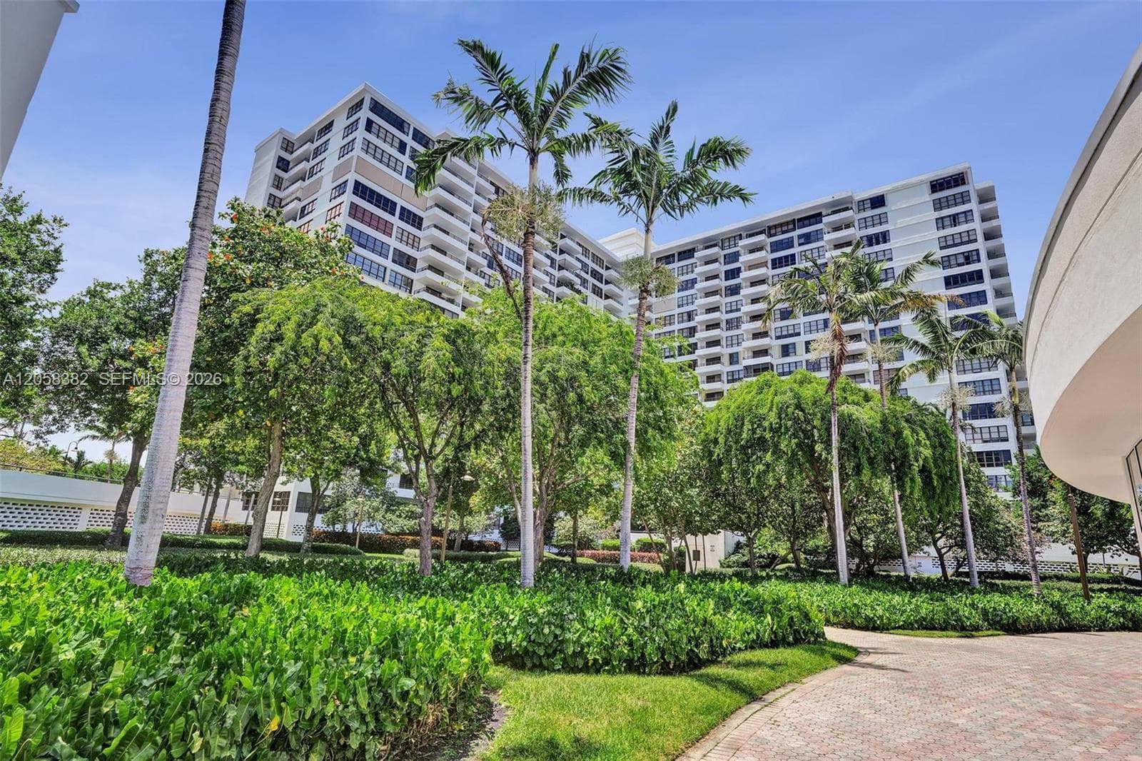 500 Three Islands Blvd # 213, Hallandale Beach FL 33009