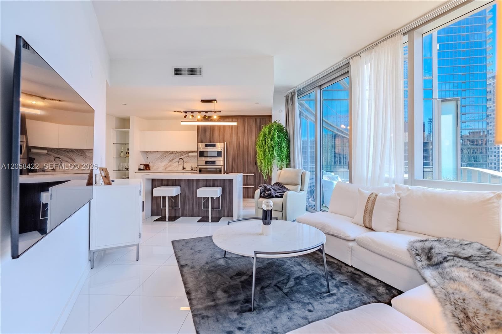 851 NE 1st Ave # 1802, Miami FL 33132