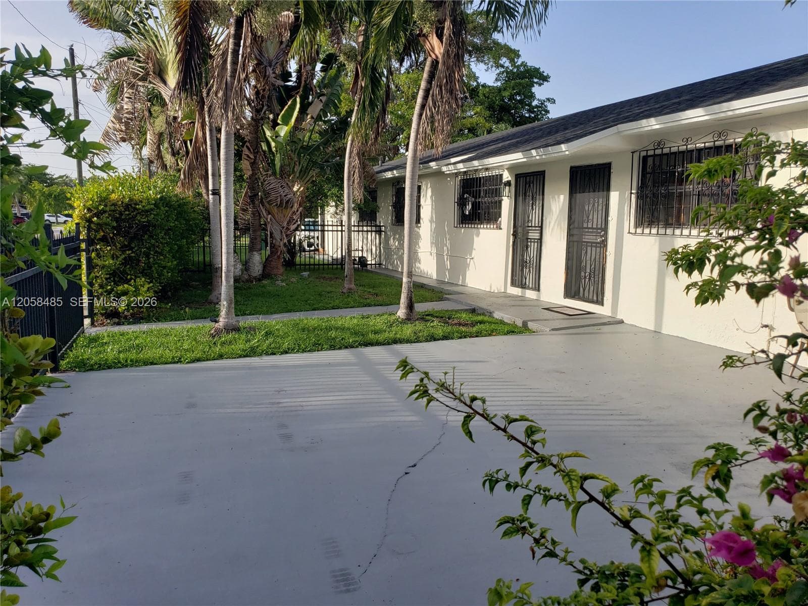 2998 NW 30th St # 2995, Miami FL 33142