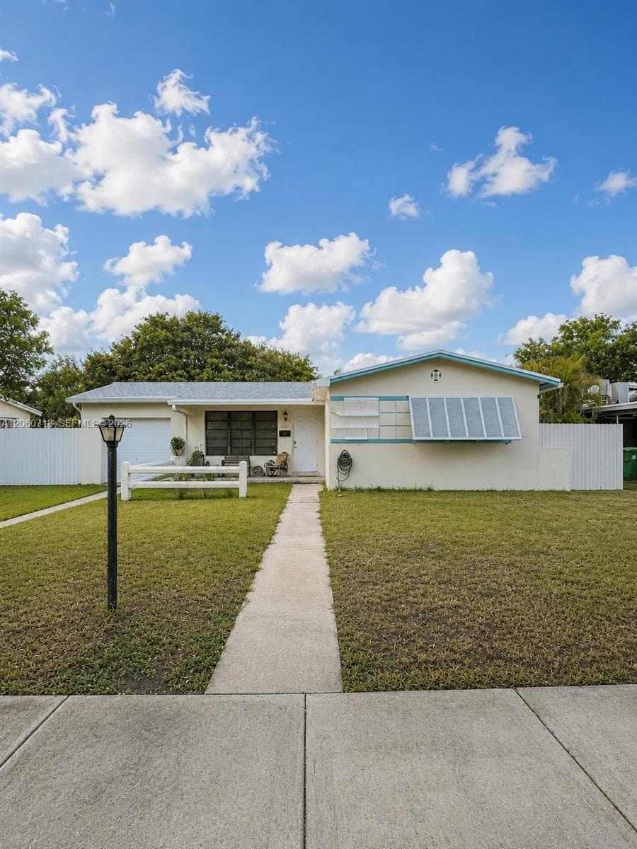 9395 Nassau Dr, Cutler Bay FL 33189