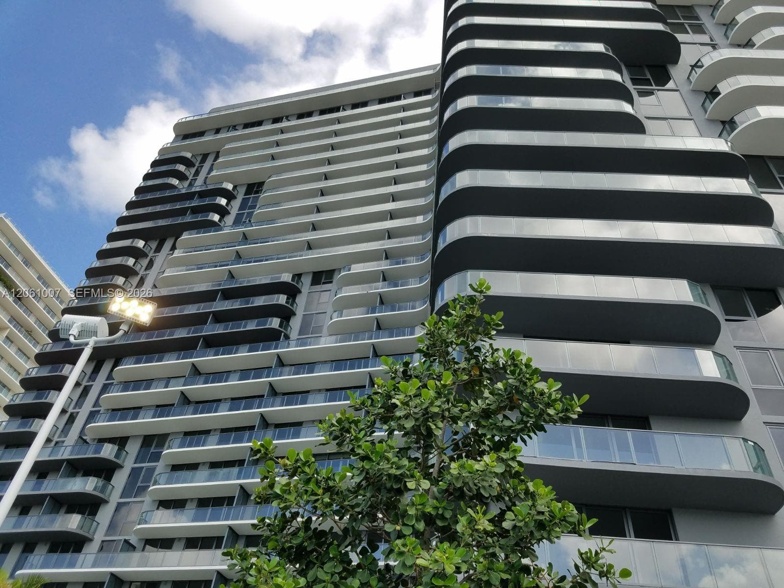 121 NE 34 ST # 1702, Miami, FL 33137
