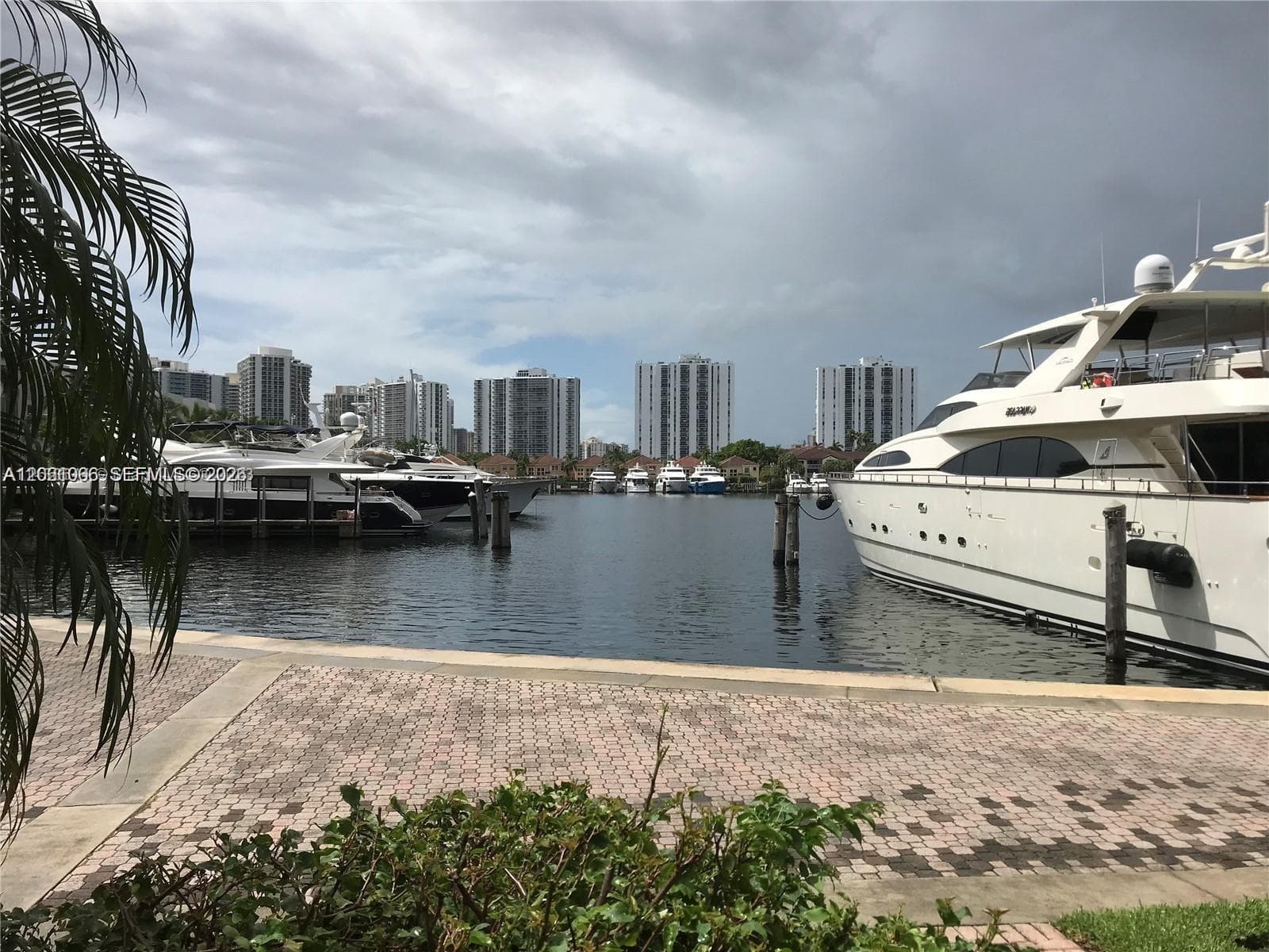 3601 NE 207th St N42, Aventura FL 33180
