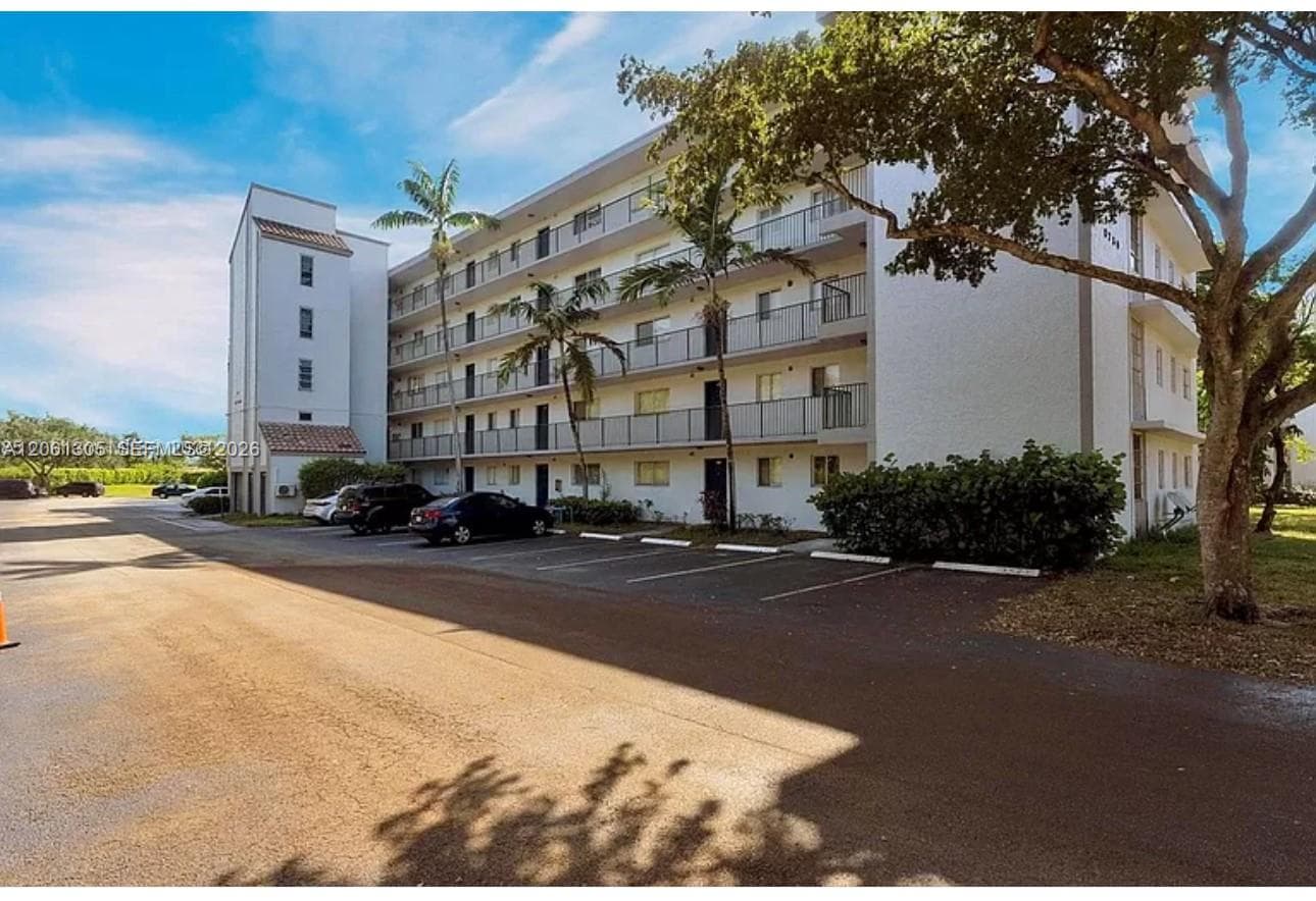 8750 N Sherman Cir # 103, Miramar FL 33025