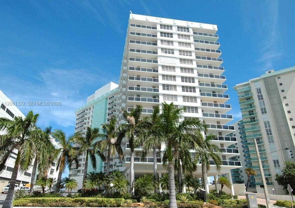 3725 S Ocean Dr # 1108, Hollywood FL 33019